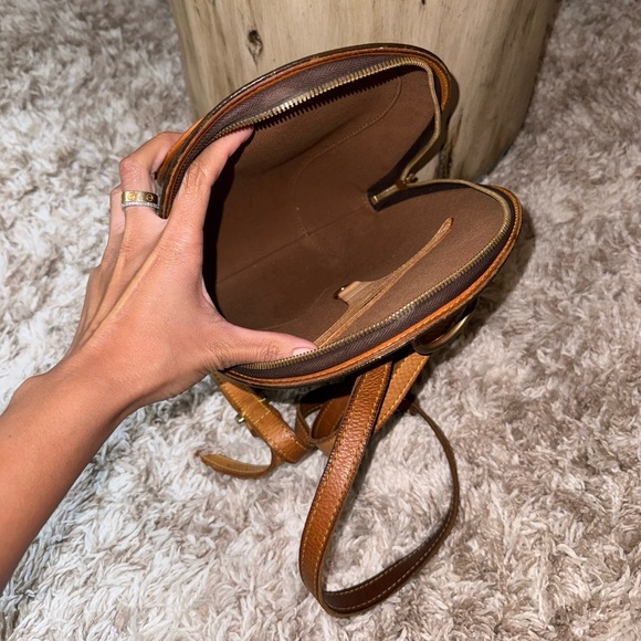 Louis Vuitton Monogram Ellipse Backpack - Picture 3 of 4
